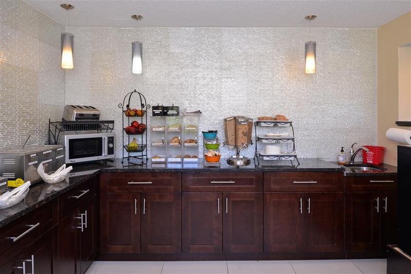 Best Western Inn Of St. Charles Сейнт Чарлз Екстериор снимка