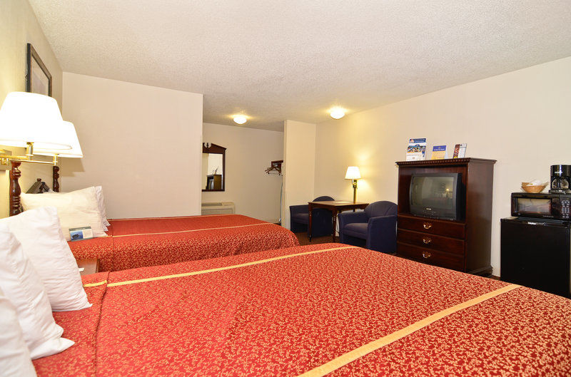 Best Western Inn Of St. Charles Сейнт Чарлз Екстериор снимка