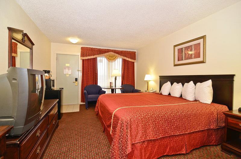 Best Western Inn Of St. Charles Сейнт Чарлз Стая снимка